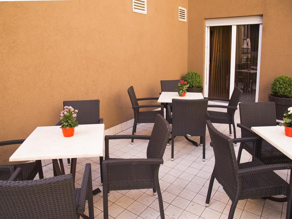 Hotel Regina Bolzano Exterior photo