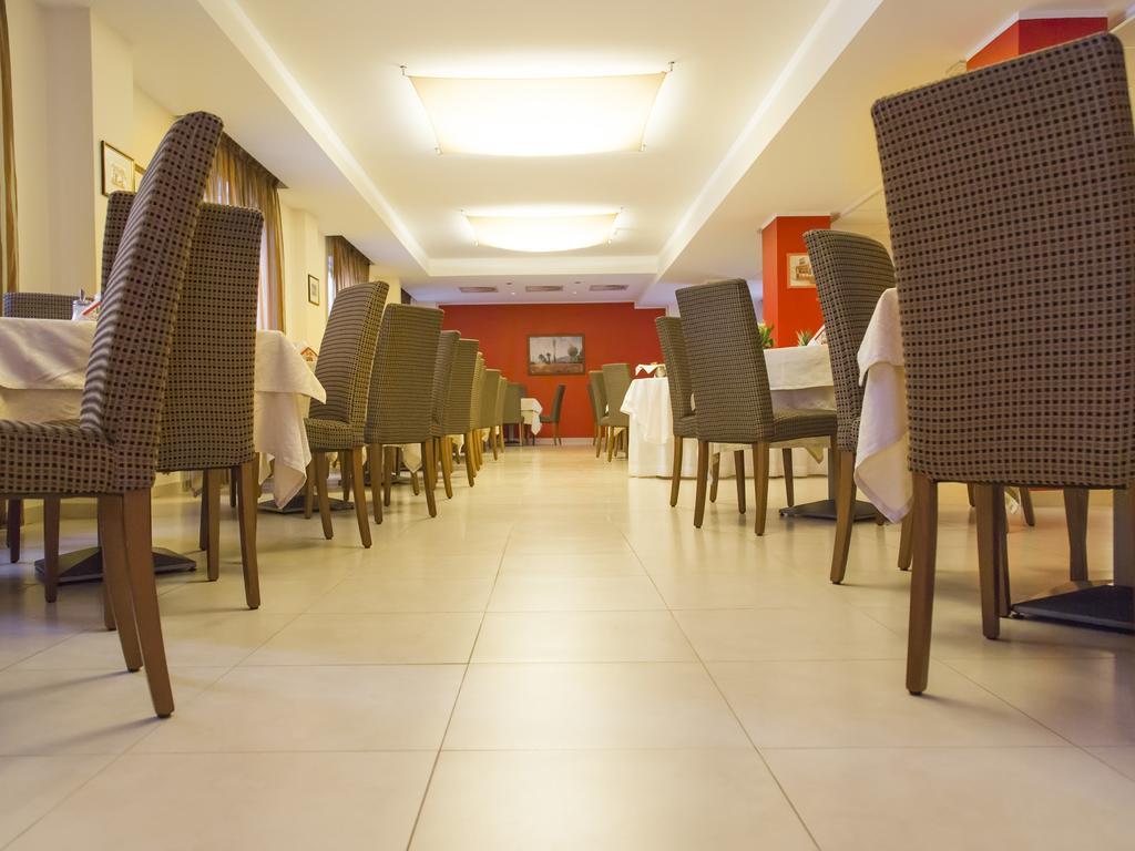 Hotel Regina Bolzano Exterior photo